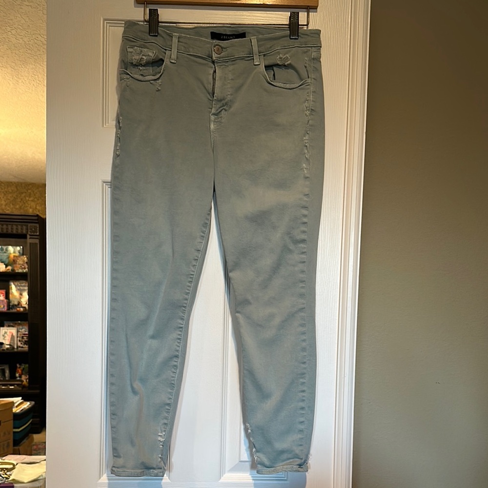 J Brand pale blue distressed skinny Jeans size 31